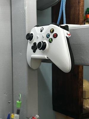 Xbox controller 1.5x4" hanger 
