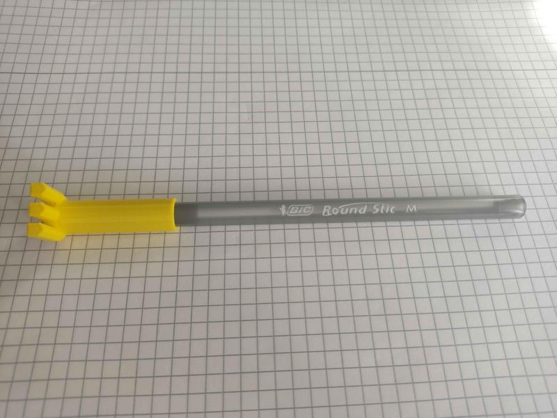 Scratcher BIC pen