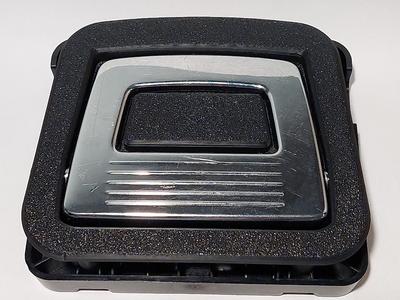 M-B S212 trunk floor handle top