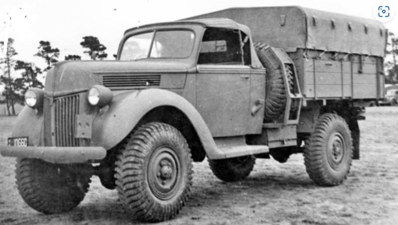 Marmon-Herrington Field Artillery Tractor (FAT)