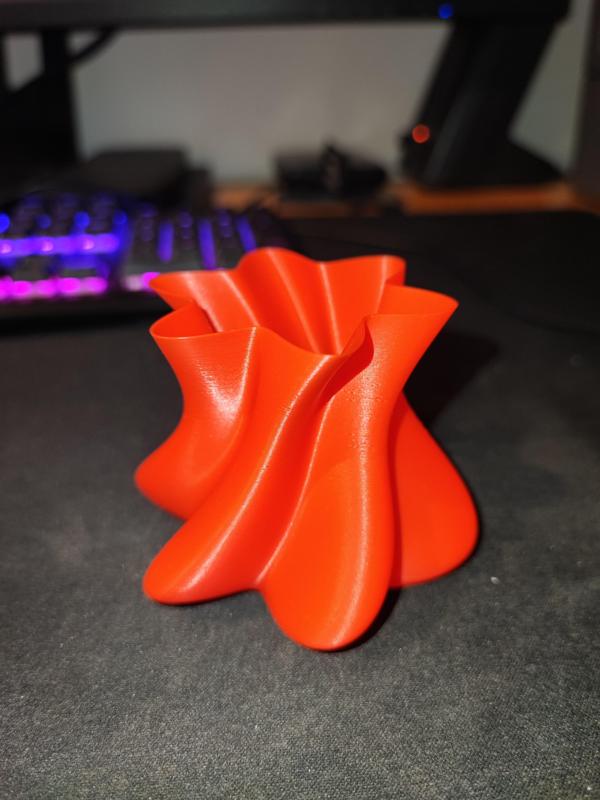 Design Vase sculpted