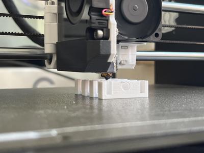 Clip für eine Vorhang Schiene