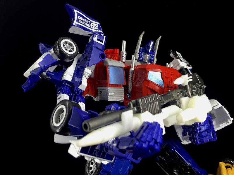 Combiner Wars Grand Optimus Upgrades