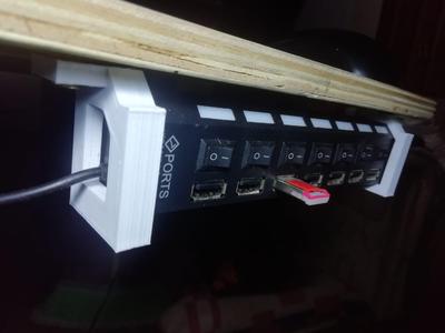 Multi USB Holder