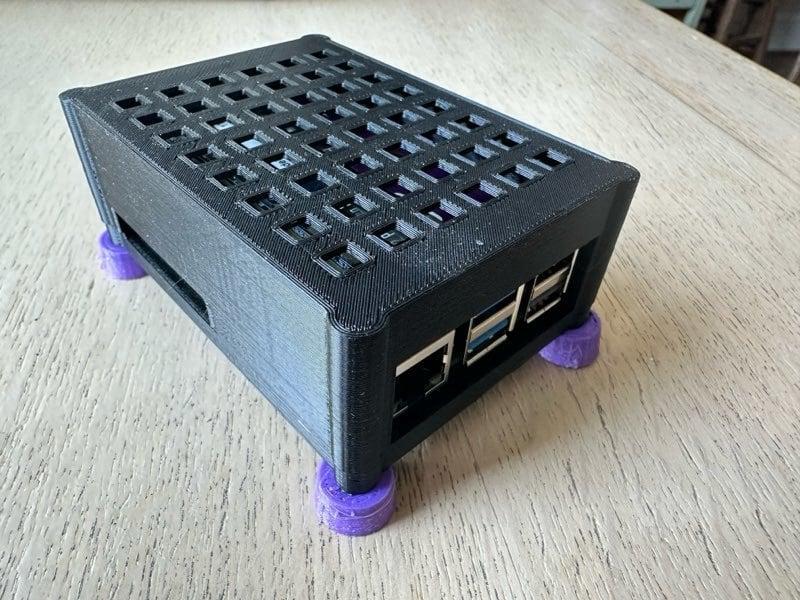 Raspberry 5 NVMe case w Active Cooler M2 Hat Pimoroni