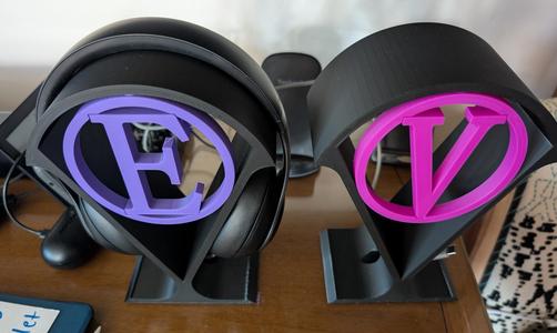 Headset stand, beats