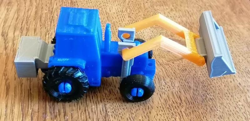 Tracteur avec fourche nouveau modèle