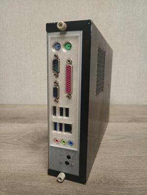 asrock d1800b-itx backplate