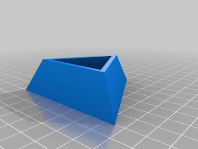 MagicCubeShelfTri
