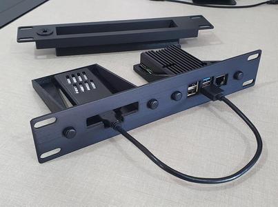 Raspberry Pi 4 + HDD - 10" rack panel