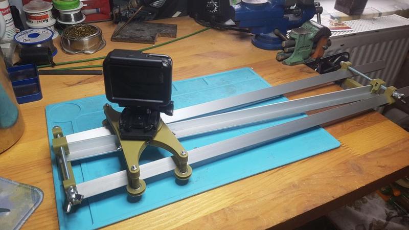 Simple camera slider with adjustable rotation