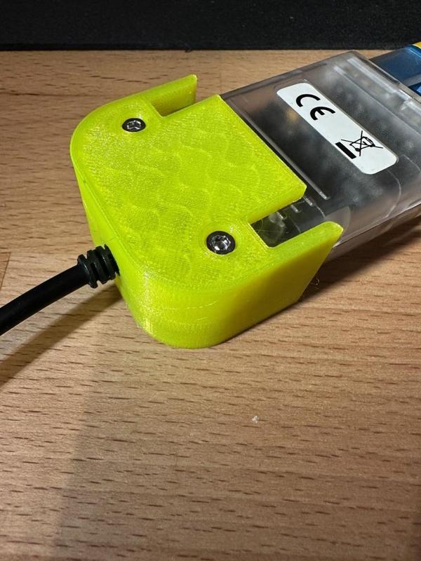 OpenPort 2.0 cable brace