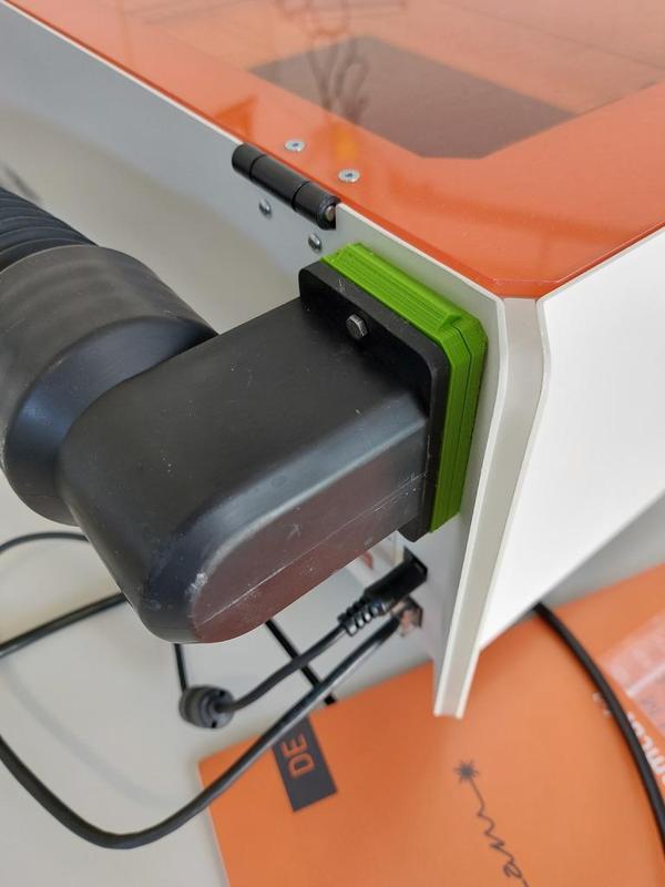 magnetic exhaust hose coupling for Mr Beam laser cutters