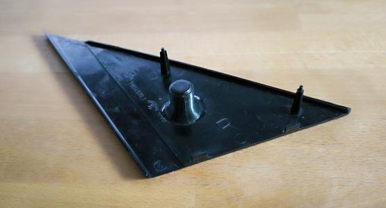 BMW E30 - Außenspiegeldreieckscoverbefestigung mit Magnet