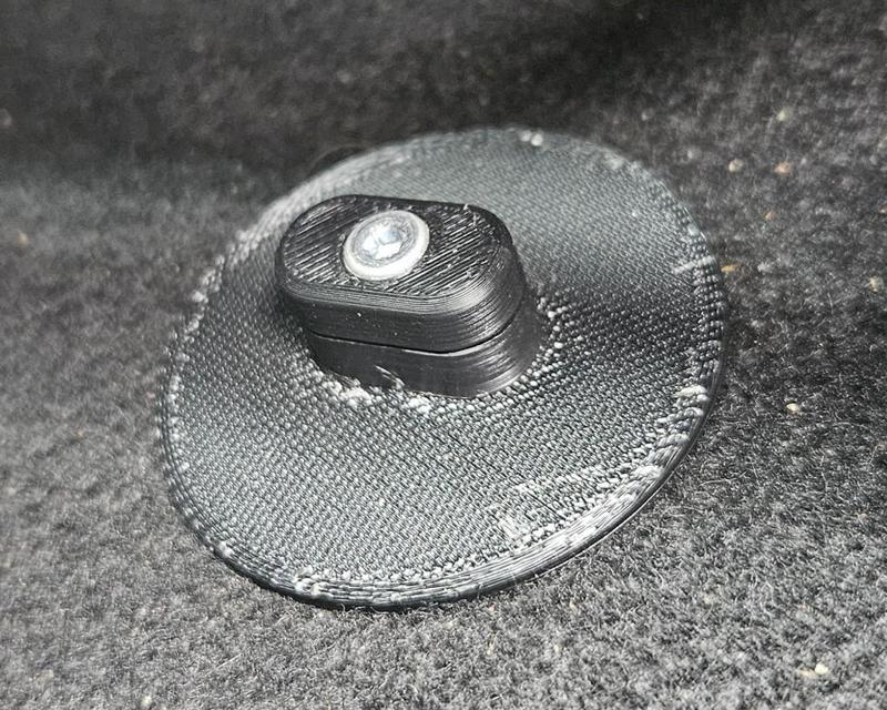 Mazda NC MX-5 Floor mat holder