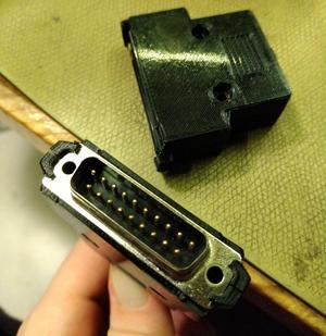 DB19 shell for NeXT monitor cables