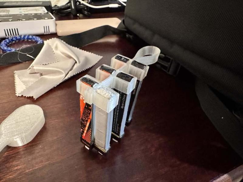 6-pack 1s Battery Holder (fits in whoopstor READ DESCRIPTION)