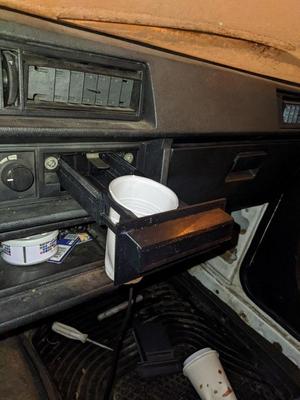Подстаканник ЗАЗ 1102 Таврия, Славута, Дана