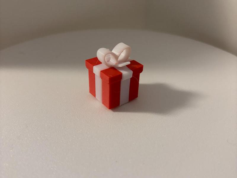 Christmas Present - Elv on the Shelf / Dollhouse