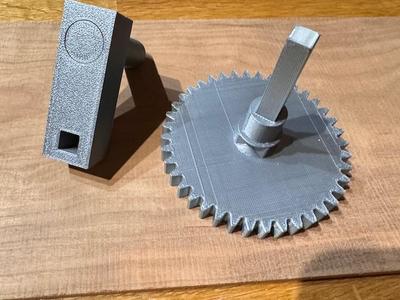 Stable crank