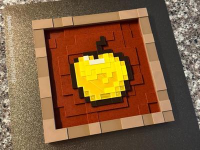 Gold / Red Apple - Minecraft Item Frame
