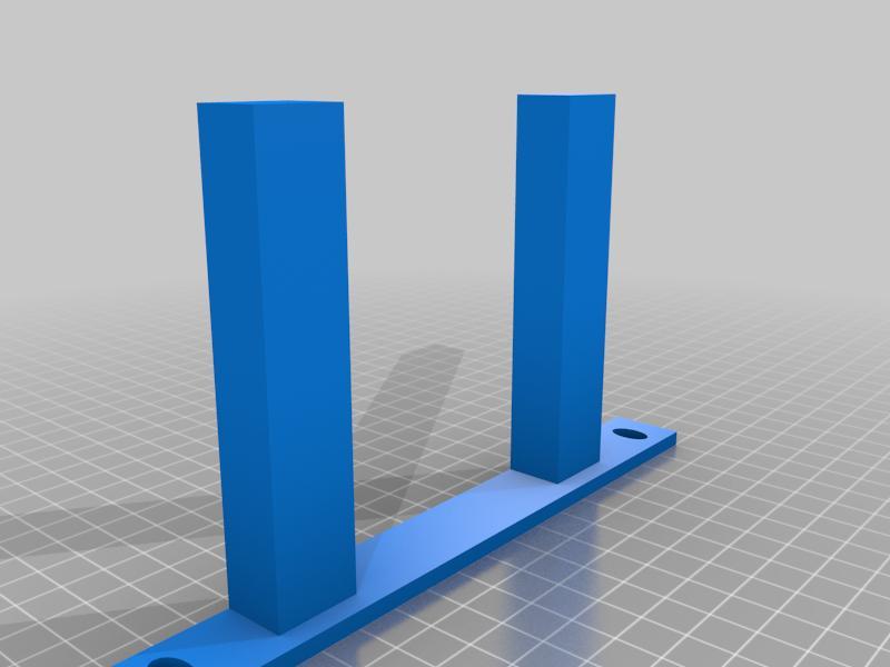 Wall mounted shoe holder