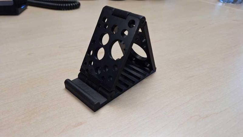 Adjustable phone stand