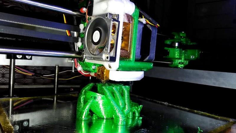 DIRECT DRIVE EXTRUDER SUITABLE FOR PET RECYCLED FILAMENT