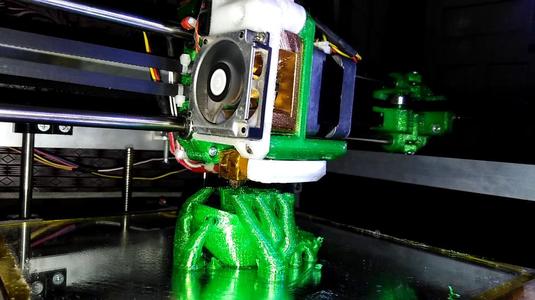 DIRECT DRIVE EXTRUDER SUITABLE FOR PET RECYCLED FILAMENT