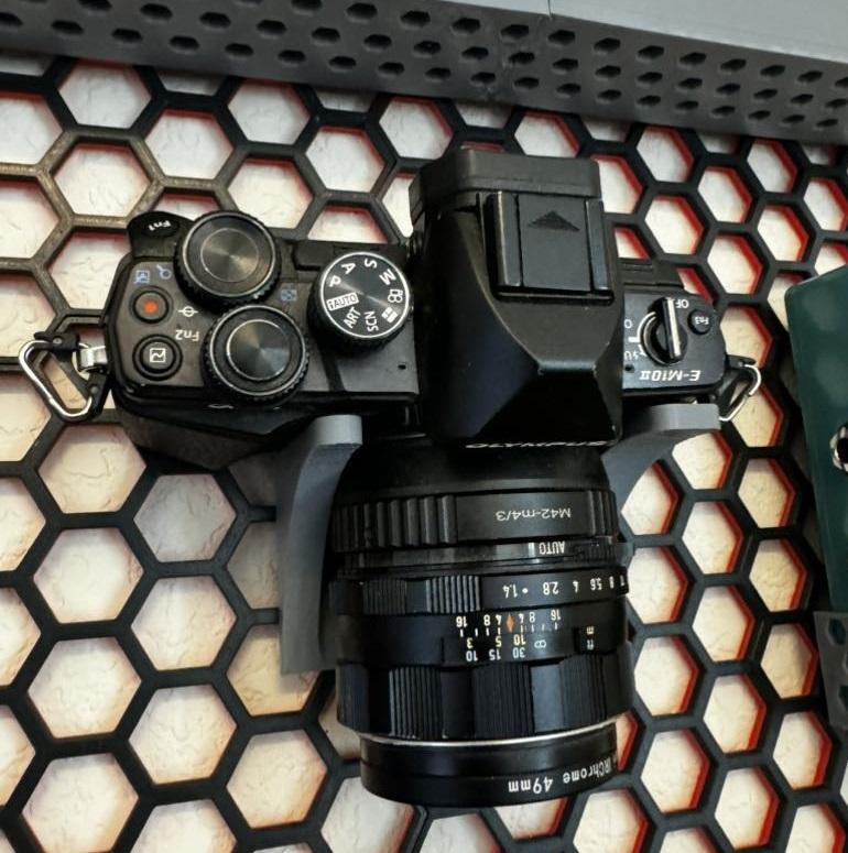 HSW Olympus OM-D E-M10 camera holder