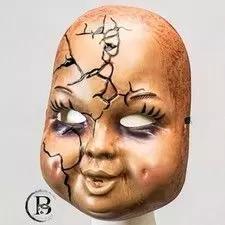 Mascara muneca baby doll