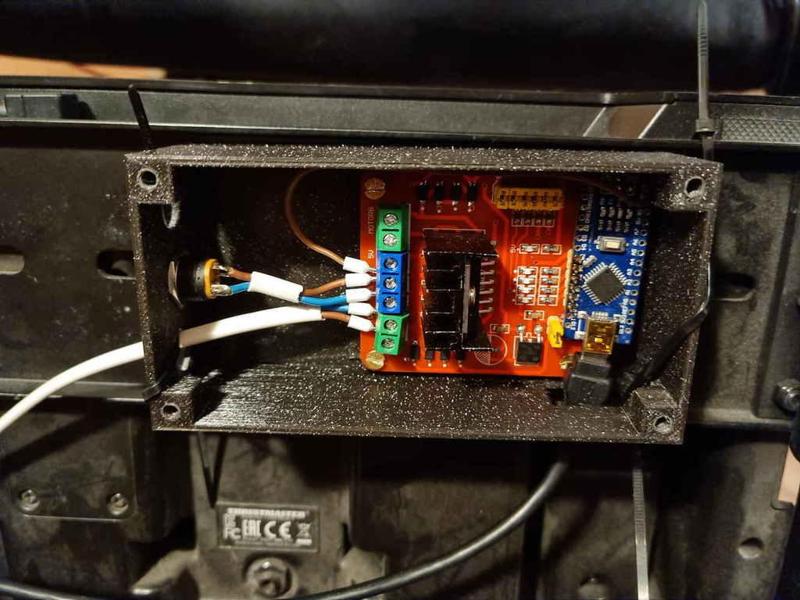 Pedal rumble electonics case