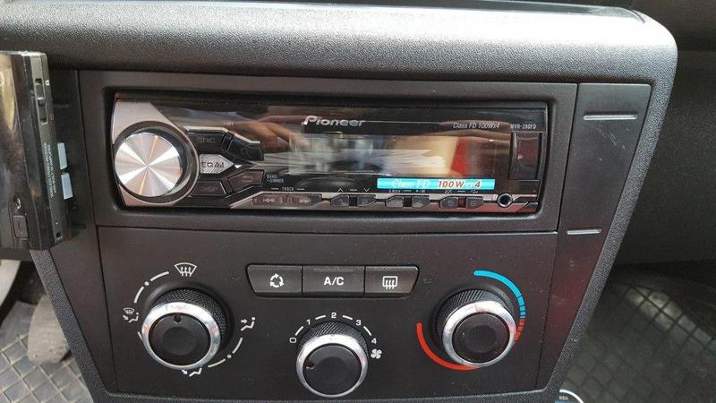 pioneer frame for citroen c4