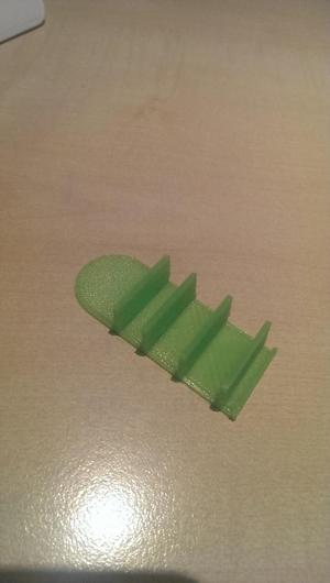 Simple Phone/Tablet Stand