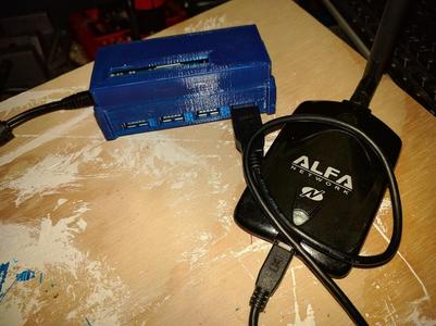 Amazon Basics USB3.0 Hub Raspberry Zero Case