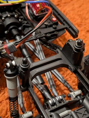 Lightweight Rear Chassis Brace for Element Enduro SE / SCX10
