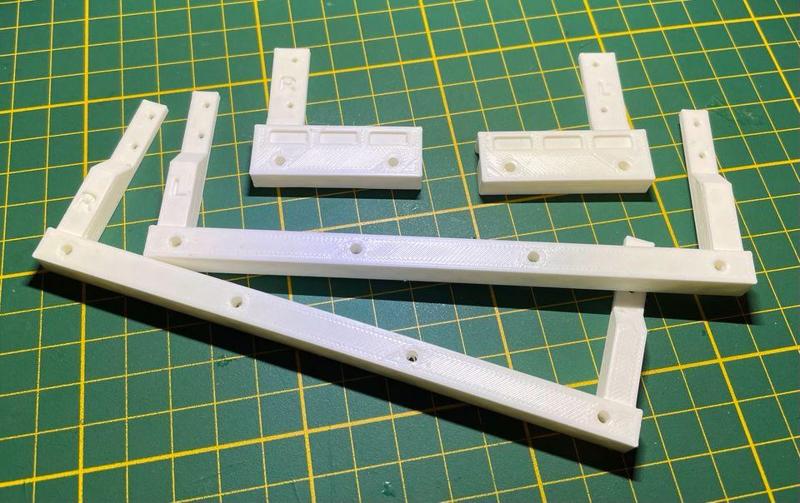 Tamiya Volvo FH16 Tow-Truck / Tow truck / 4-piece sidebar