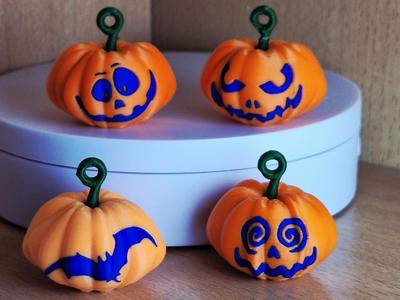 Pumpkin keychain set 3 