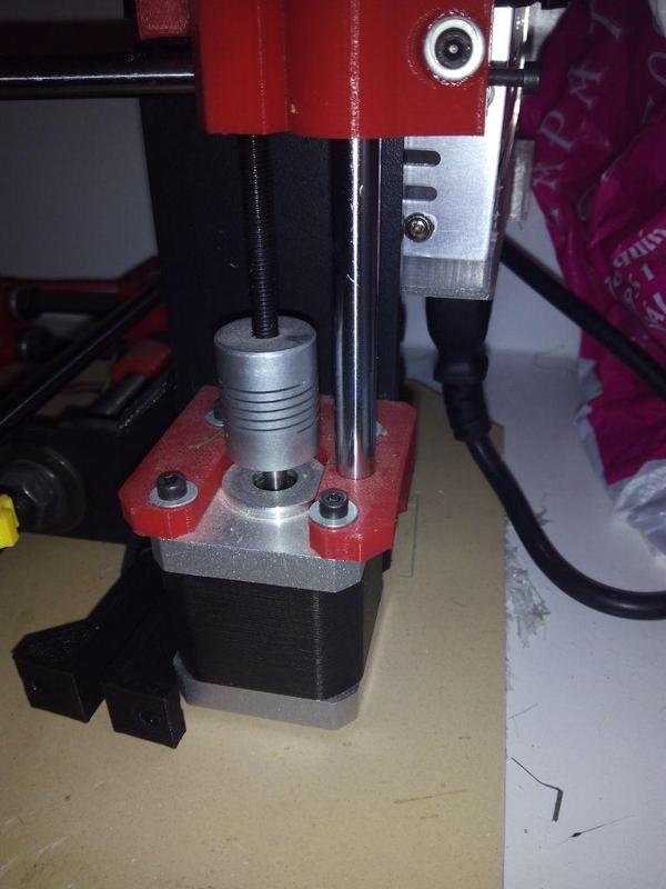 Soportes reforzados del eje Z de la impresora hephetos