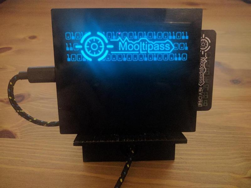 Mooltipass classic stand