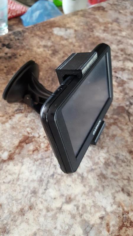 Garmin Nuvi 40 replacement holder