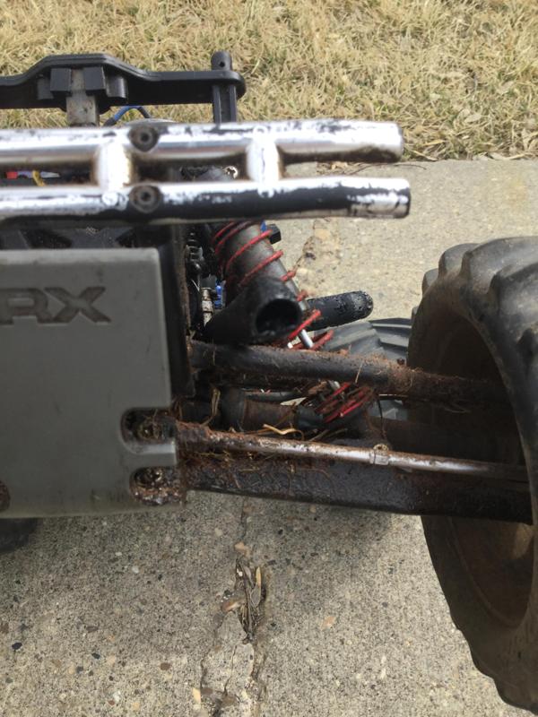 Traxxas T-maxx Exhaust / Muffler extension pipe