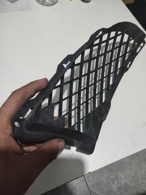 Mitsubishi colt czt lower  grille scan