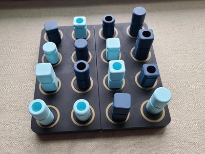 Quarto (Travel Size) - Board Game