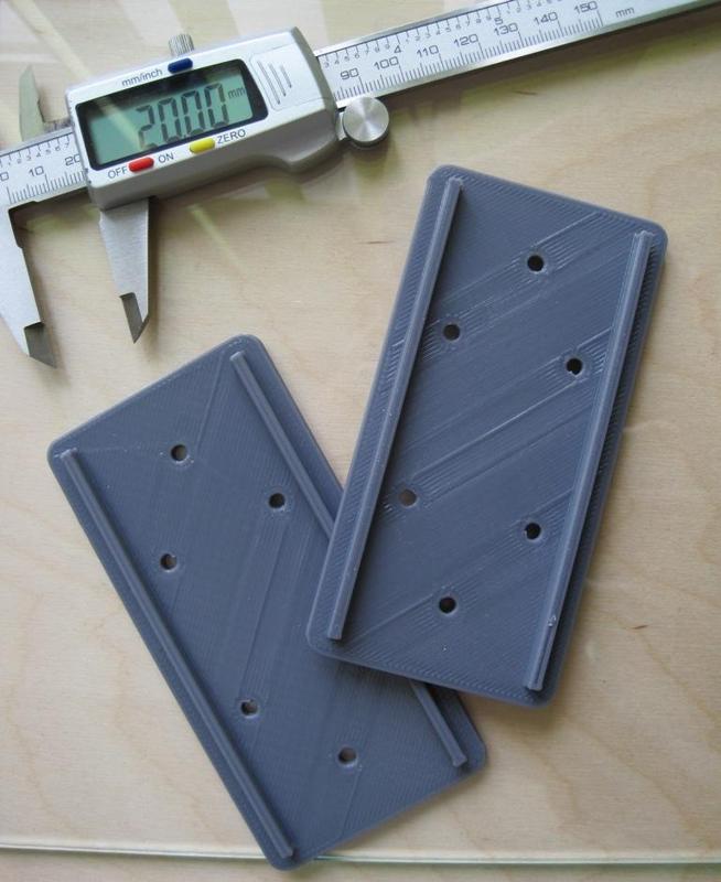 Flat, reinforced furniture/desk connector