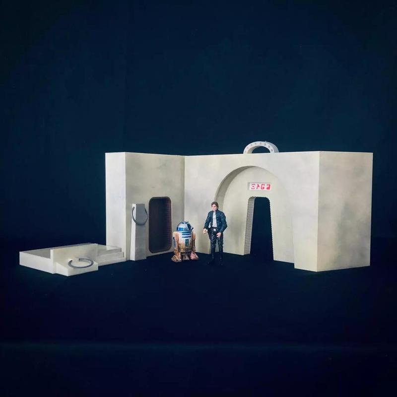 Mos Eisley Cantina Entrance Exterior Diorama