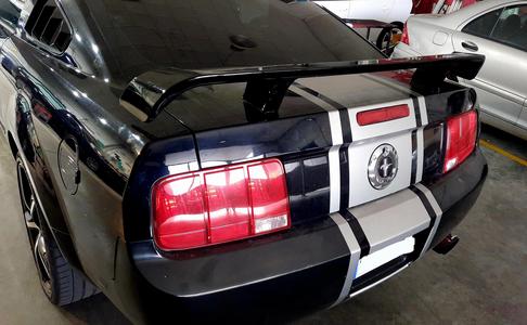 Ford Mustang spoiler
