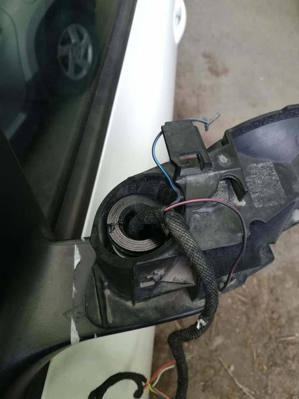 Skoda Yeti Mirror Bush