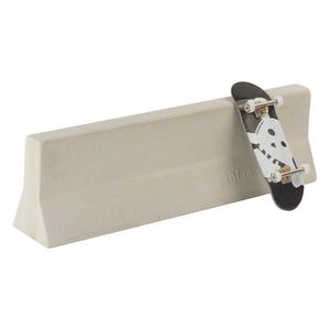 překážka na fingerboard - fingerboard obstacle
