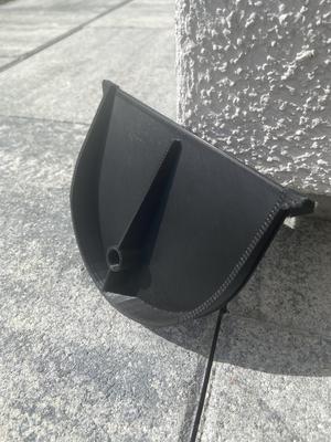 drip rail/rain gutter/rainwater downpipe/roof rail - flap/cover/clack/lid
